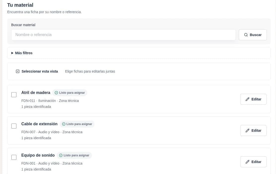 Inventario de material con existencias, disponibilidad y almacén.